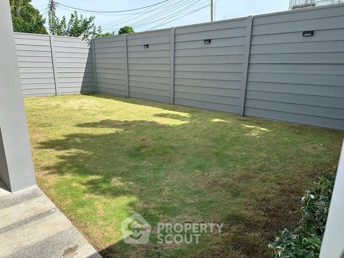 picture Pet-Friendly 3-BR Townhouse For Sale | Nirvana DEFINE Krungthep Kreetha (ID 3152181) - 16/16
