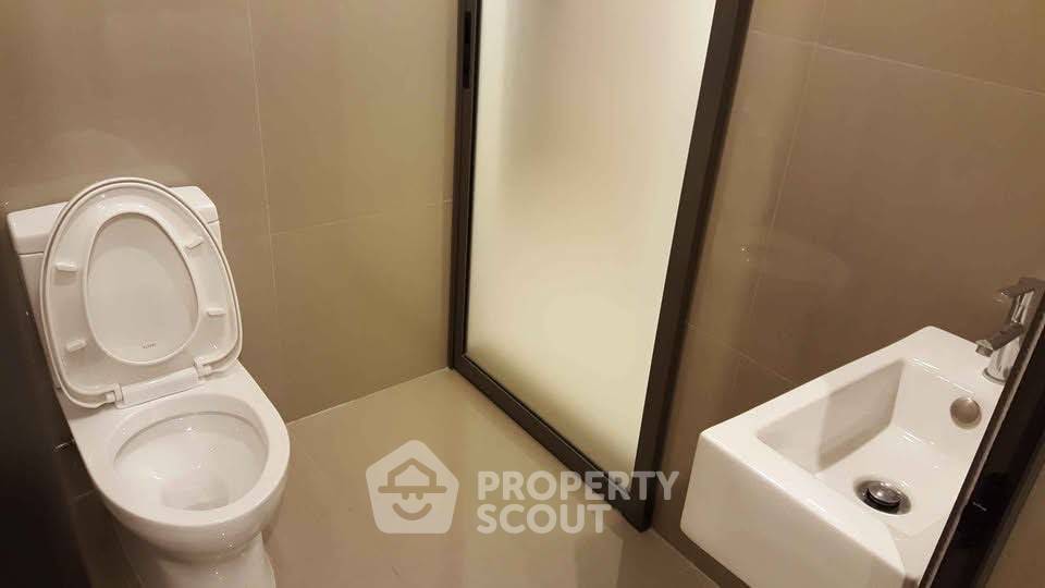 picture 1-BR Condo At Rhythm Sukhumvit 42, 200m to BTS Ekkamai (ID 3153667) - 12/16