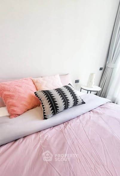 picture High-Floor 2-BR 75 Sqm Condo At Siamese Exclusive Queens, 100m to MRT Queen Sirikit (ID 3121254) - 2/5