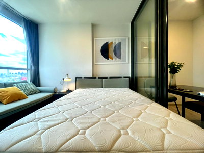 Condos for rent : 🌆 For Rent: XT HUAIKHWANG | Only 75 m. from MRT Huai Khwang | Fully Furnished & Ready to Move In @90condo 🌃