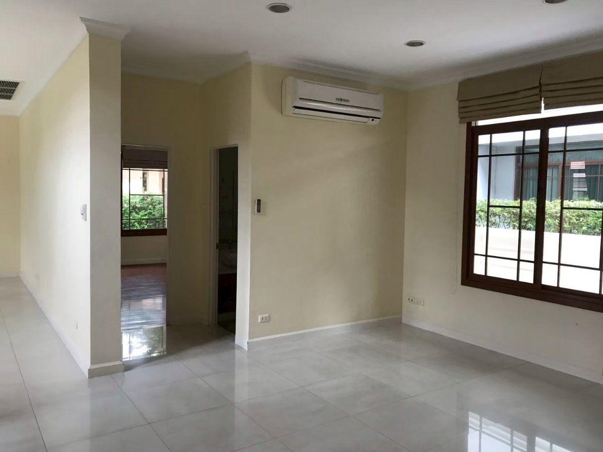 รูป Narasiri พัฒนาการ บ้านเดี่ยวหรู 4 ห้องนอน 350 ตร.ม. พร้อมเข้าอยู่ - รูปที่ 4/20