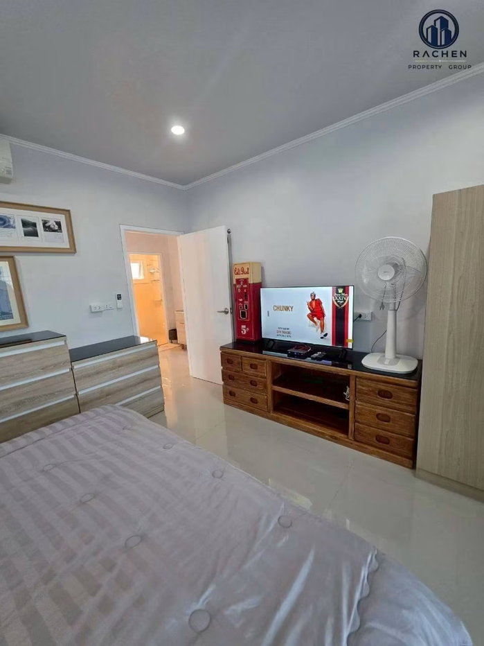 picture For rent: Corner house in a gated community, 4 bedrooms, 32,000 baht/month. - 16/25