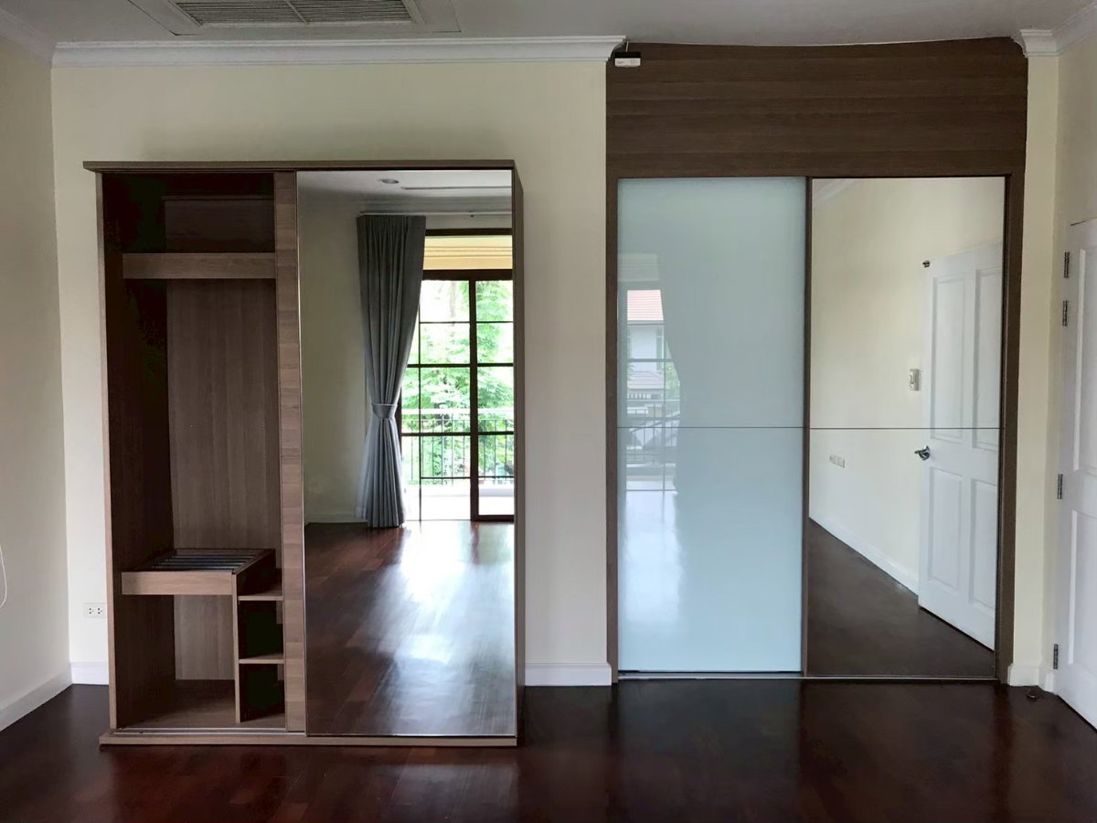 รูป Narasiri พัฒนาการ บ้านเดี่ยวหรู 4 ห้องนอน 350 ตร.ม. พร้อมเข้าอยู่ - รูปที่ 19/20