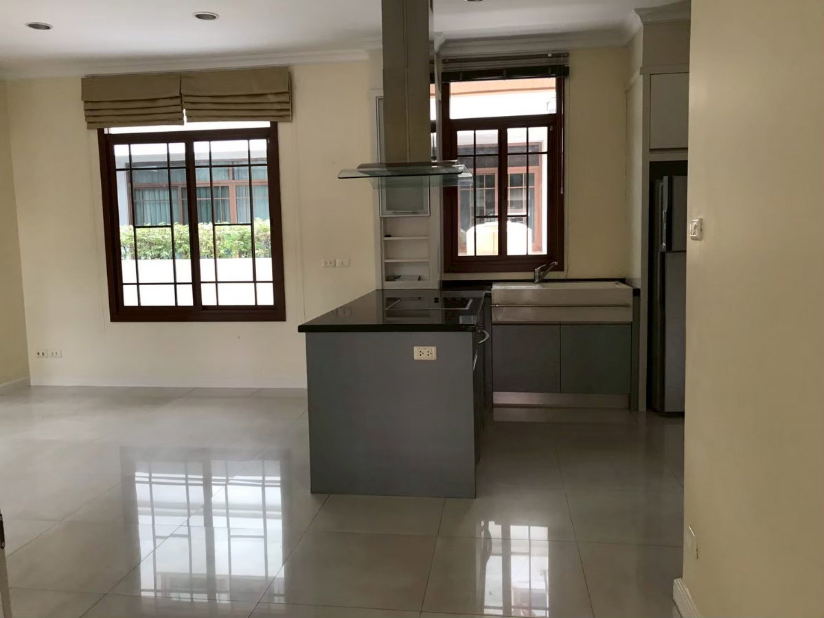 รูป Narasiri พัฒนาการ บ้านเดี่ยวหรู 4 ห้องนอน 350 ตร.ม. พร้อมเข้าอยู่ - รูปที่ 3/20