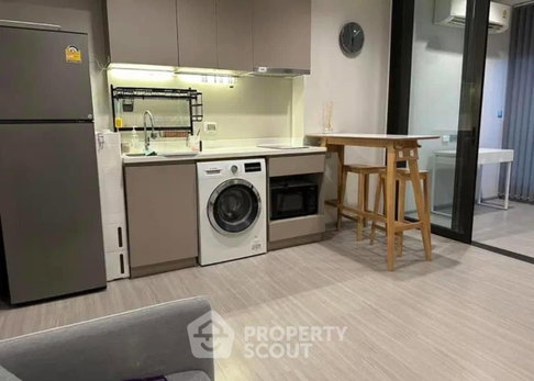 Attractive 1-BR Condo, Life Sukhumvit 62, 300m to BTS Bang Chak (ID 1854279)