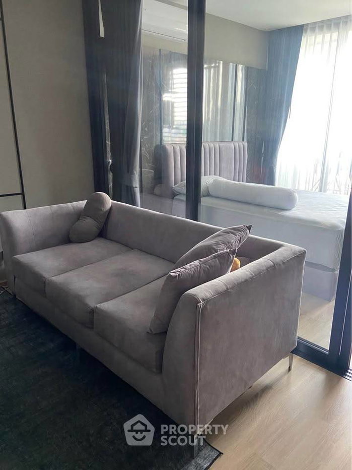 picture Well-Priced 1-BR Condo In XT Phayathai, 400m To BTS Phaya Thai (ID 2807410) - 2/6