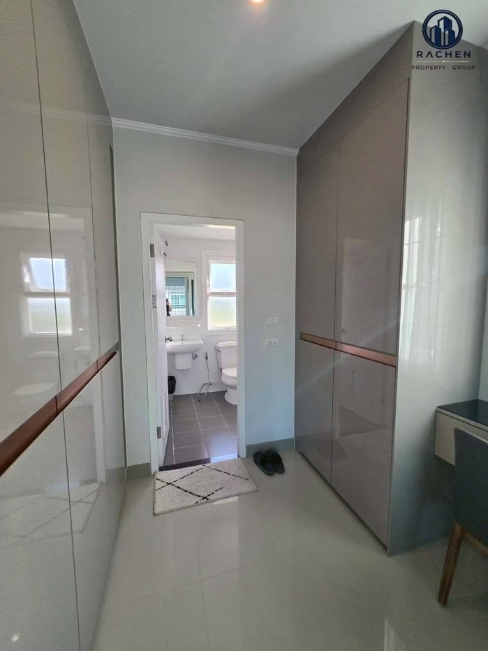 picture For rent: Corner house in a gated community, 4 bedrooms, 32,000 baht/month. - 12/25