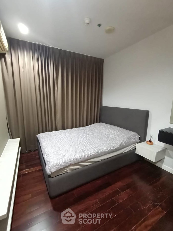 picture High-Floor 1-BR 40 Sqm At Circle Condominium, Near MRT Phetchaburi (ID 3153627) - 2/5
