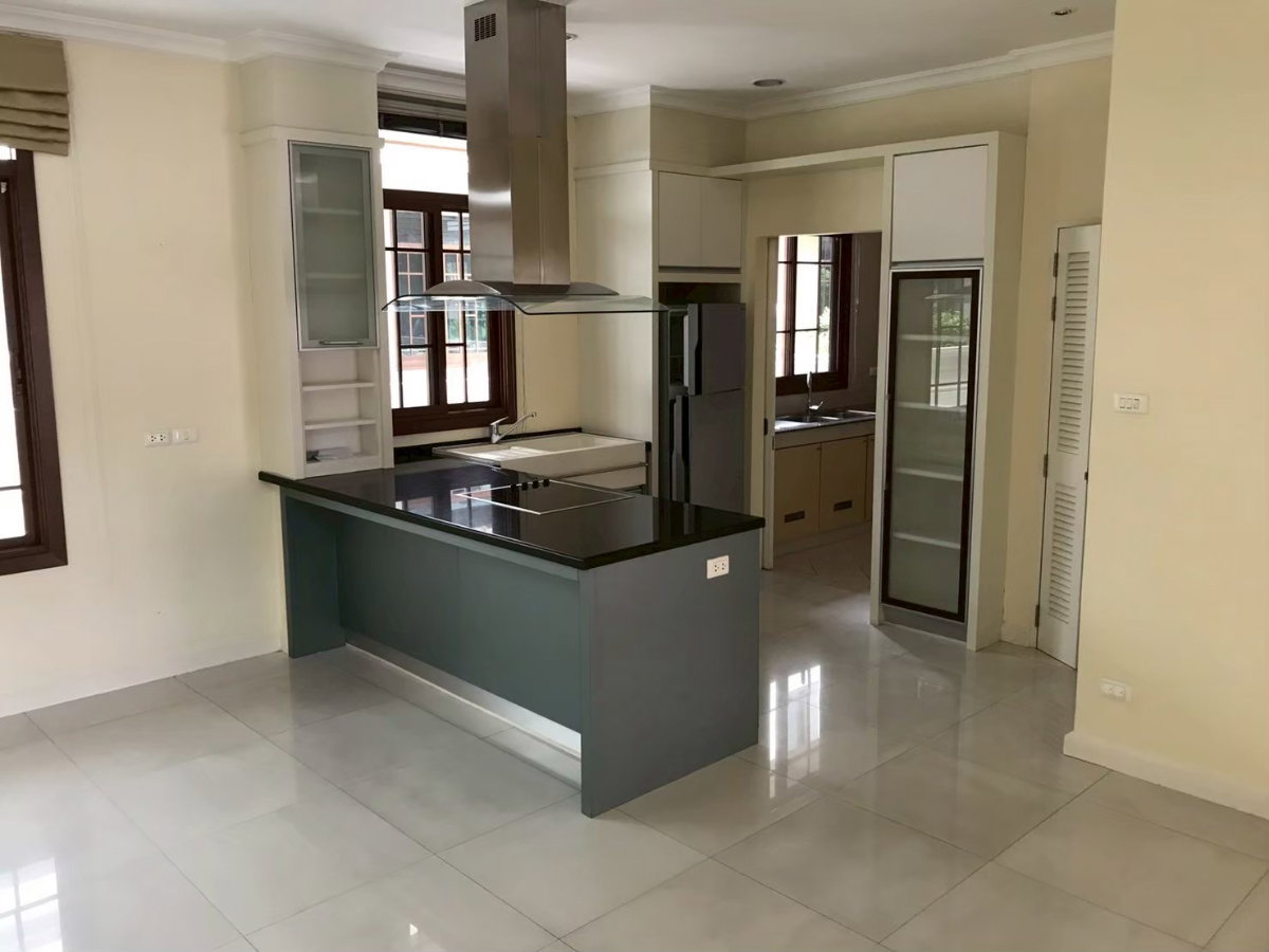รูป Narasiri พัฒนาการ บ้านเดี่ยวหรู 4 ห้องนอน 350 ตร.ม. พร้อมเข้าอยู่ - รูปที่ 7/20