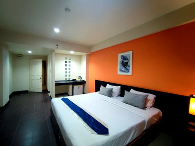 คอนโดให้เช่า : 👉ให้เช่า 6,000 The Color Living Hotel (ถ.เทพารักษ์ สมุทรปราการ)  👉ใกล้ MRT ศรีเทพา (สายสีเหลือง) และ ใกล้สี่แยกเทพารักษ์