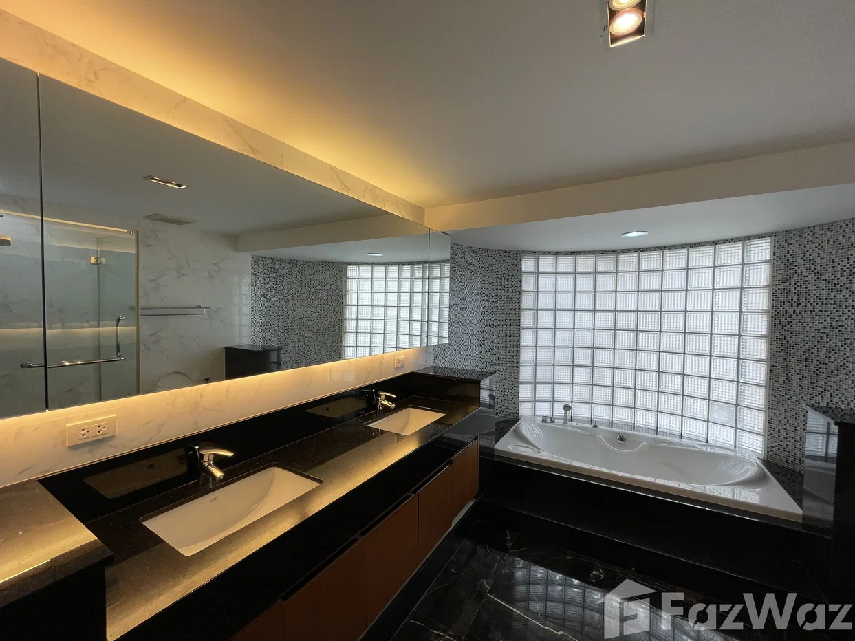 รูป คอนโดให้เช่า 3 ห้องนอน ในโครงการ เลอ รัฟฟิเน่ สุขุมวิท24 1070468 - รูปที่ 11/18