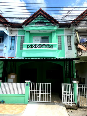 Townhouses for rent Bangkok : townhouse for rent 99/13 saimai 49 near big C