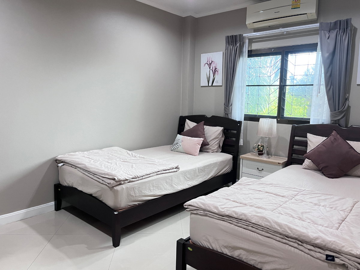 picture oneonetwo ressidane 2 bedrooms, 2 bathrooms, fully equipped kitchen. - 8/12