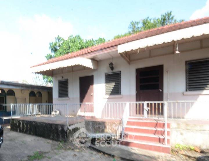 picture Land For Sale In Chan Kasem Chatuchak Near BTS Ratchayothin (ID 3152300) - 1/4