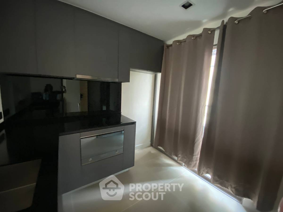 รูป คอนโด 2 ห้องนอน ให้เช่า The Room Charoenkrung 30 ใกล้ BTS สะพานตากสิน (ID 2242628) - รูปที่ 17/22