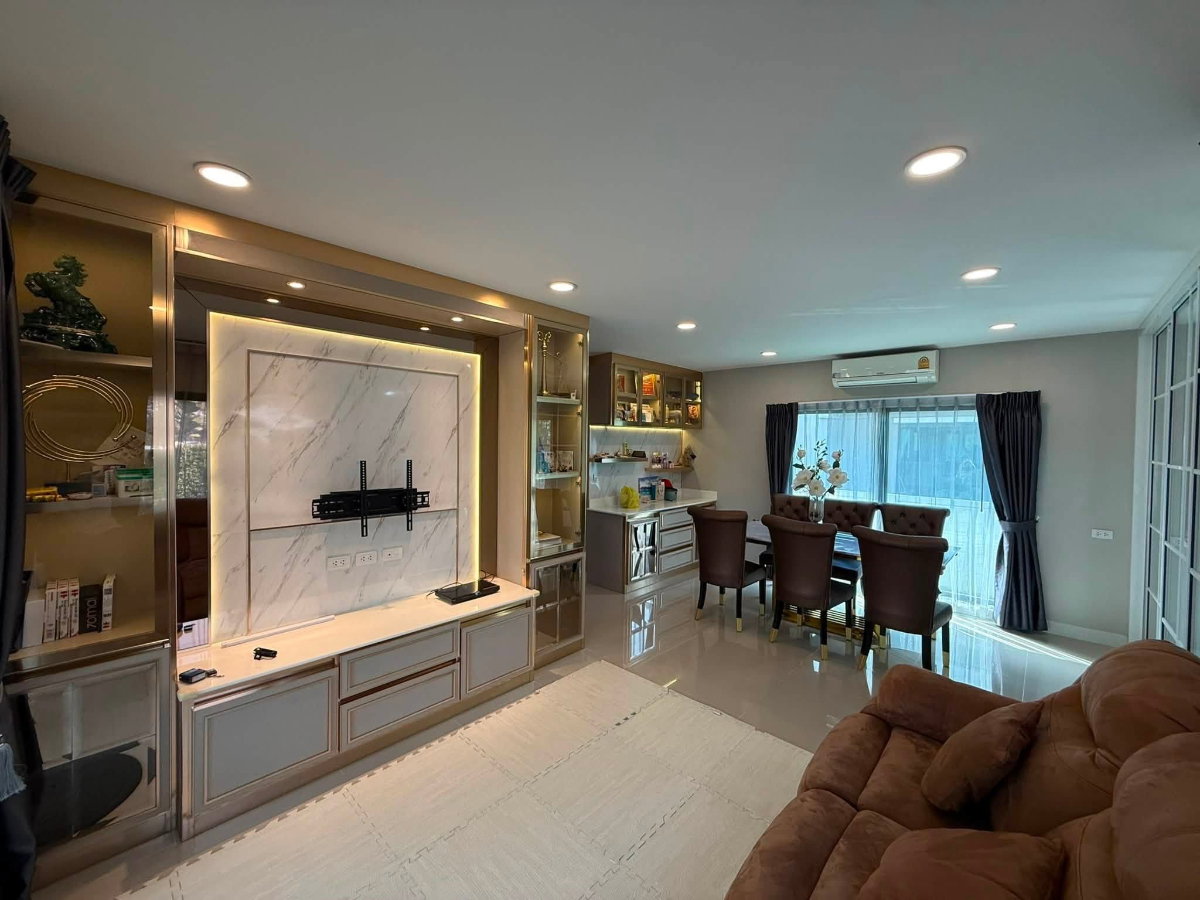 รูป 🏡✨ ขายบ้านเดี่ยว PAVE ปิ่นเกล้า–ศาลายา จาก SC Asset 💥 แบบบ้านหลังใหญ่ที่สุดของโครงการ ติดถนนเมน ติดสวนหน้าโครงการ - รูปที่ 3/11