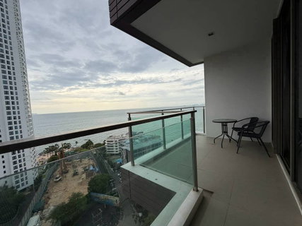 Baan Plai Haad Condo on Wongamat Beach Pattaya for Sale below Market Price