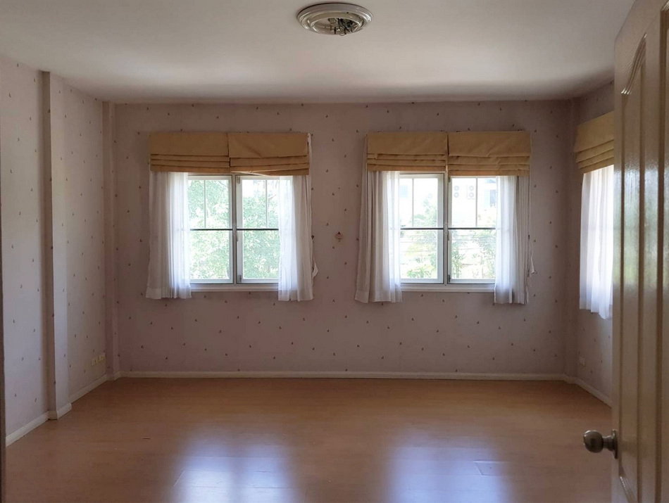 picture Call : 089-512-9889 Single House For Rent - 8/12