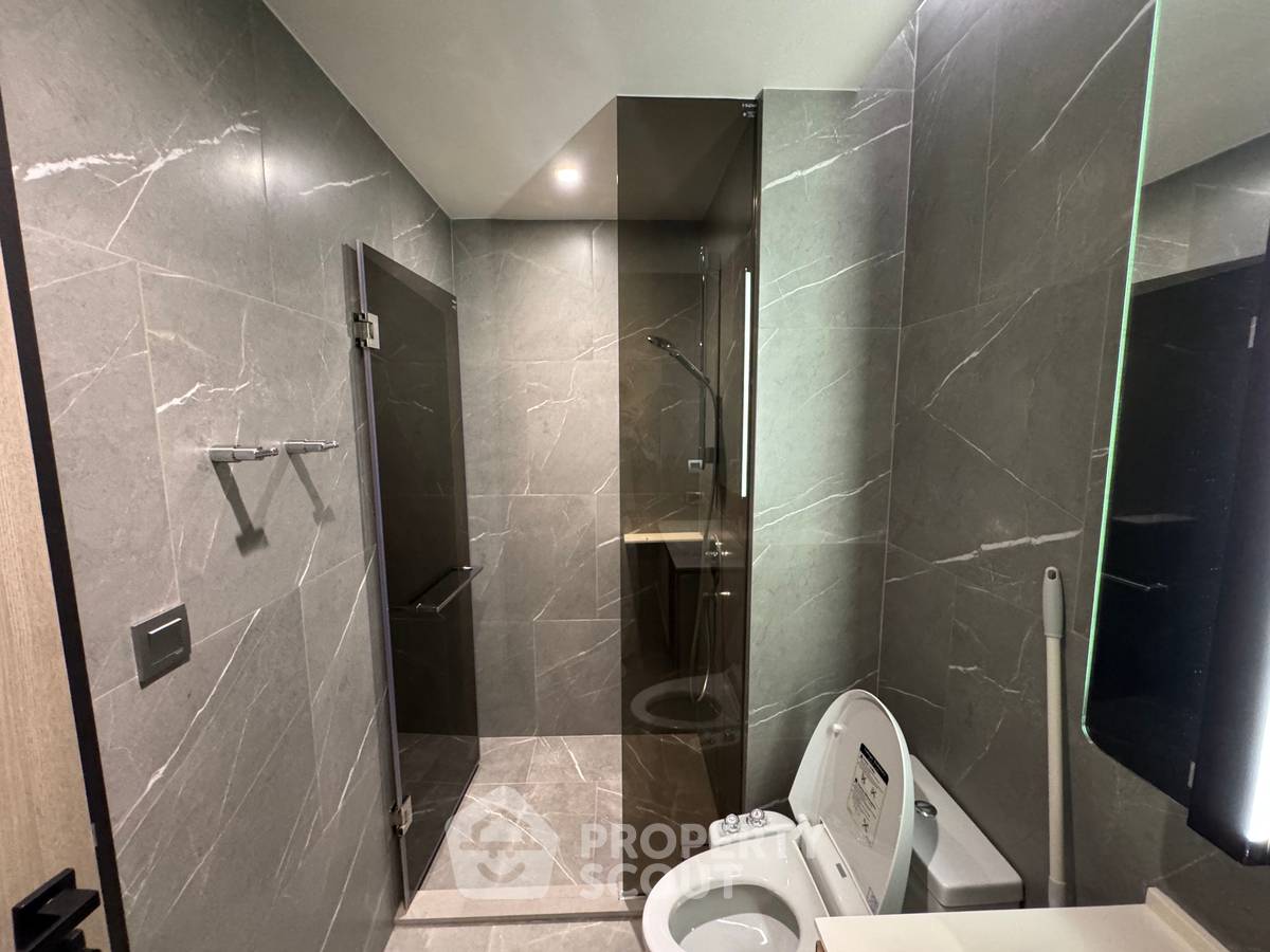 picture 2-BR Condo At The Reserve Sukhumvit 61, 7th Floor Near BTS Thong Lor (ID 637177) - 9/10