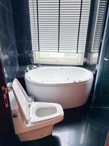 รูป ติดกับตึกมหานคร Penthouse 2นอน 100ตร.ม. The Infinity สาทร คอนโดหรูให้เช่า 2น้ำ ใกล้ BTSช่องนนทรี20ม. และ รพ.บางรัก 300 ม. ชั้น 11 - รูปที่ 6/8