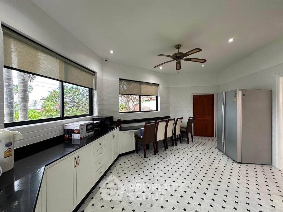 รูป บ้านเช่า 4 ห้องนอน Paradise Villa 2 พัทยา โซนพัทยาตะวันออก (ID 3153582) - รูปที่ 16/19
