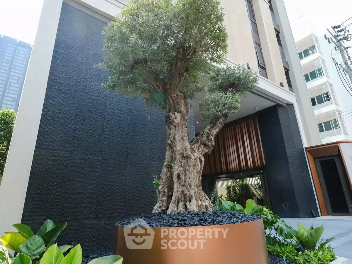 picture Pet-Friendly 1-BR 52 Sqm Via 61 Condo, 400m to BTS Ekkamai (ID 3046249) - 14/14