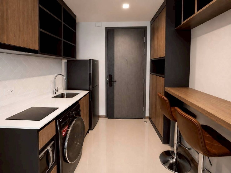 picture Large corner unit, 60 sq.m., 2 Bedrooms, 2 Bathrooms, with separated living room and kitchen zones. - 7/31