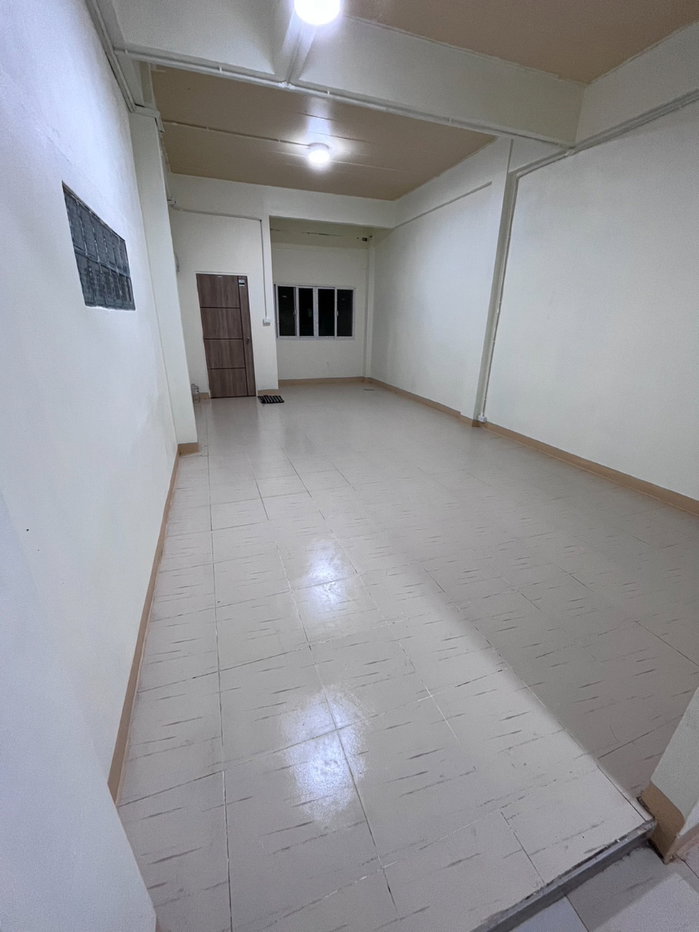 รูป ให้เช่า บ้านทาวเฮ้าส์ ใกล้ตลาดโกสุมร่วมใจ 3 ห้องนอน 2 ห้องน้ำ 3 ชั้น ดอนเมือง ทักไลน์ @802dkhwu ตอบเร็ว นัดดูห้องได้ทันที - รูปที่ 9/10
