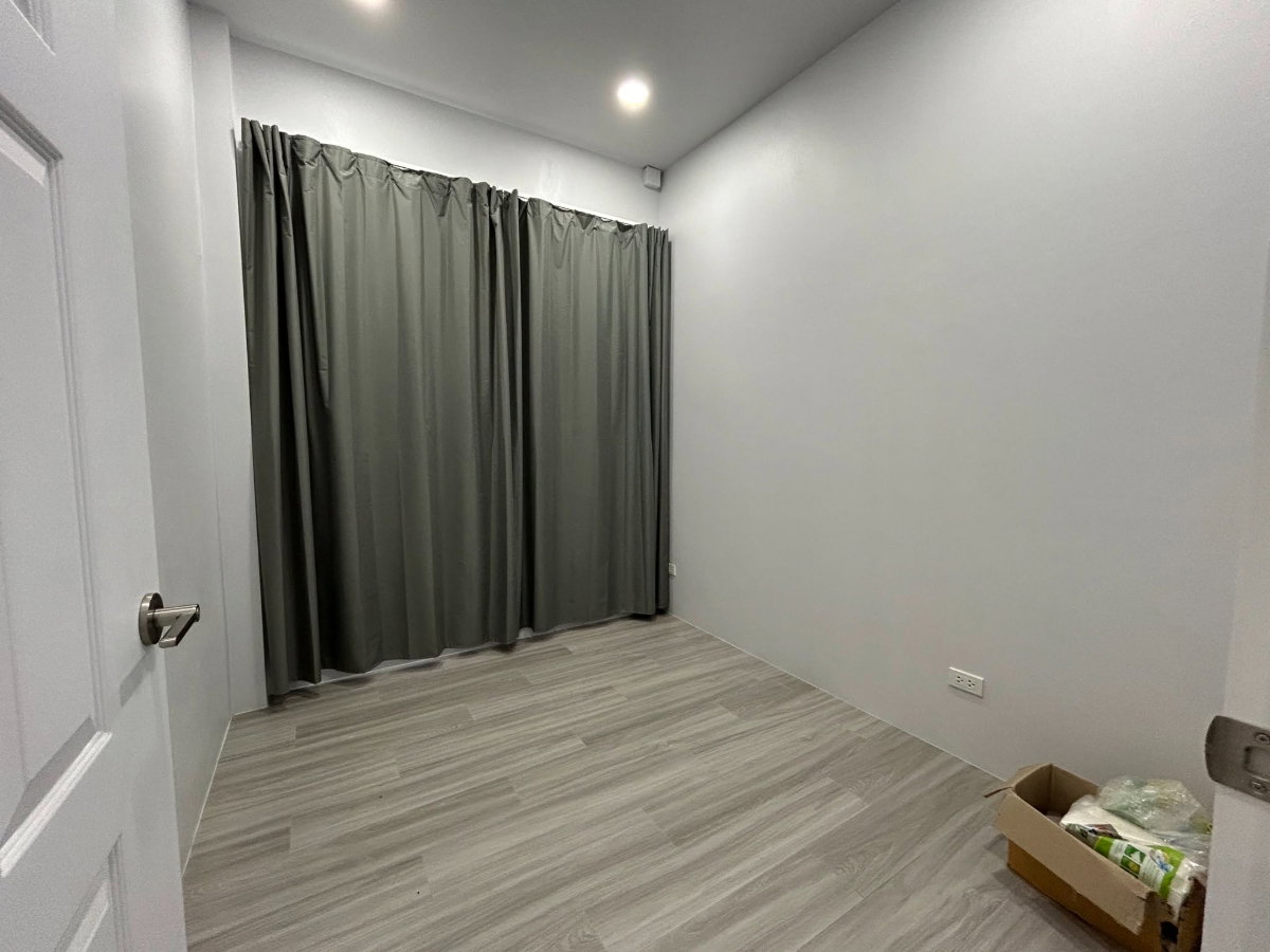 picture Urgent! Single house. Opposite of Satree Angthong School. Sales by owner - 15/16