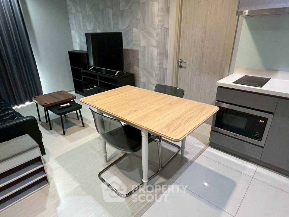 รูป คอนโด 2 ห้องนอน ให้เช่า Rhythm สุขุมวิท 36-38 ใกล้ BTS ทองหล่อ 300 ม. (ID 3122443) - รูปที่ 3/13
