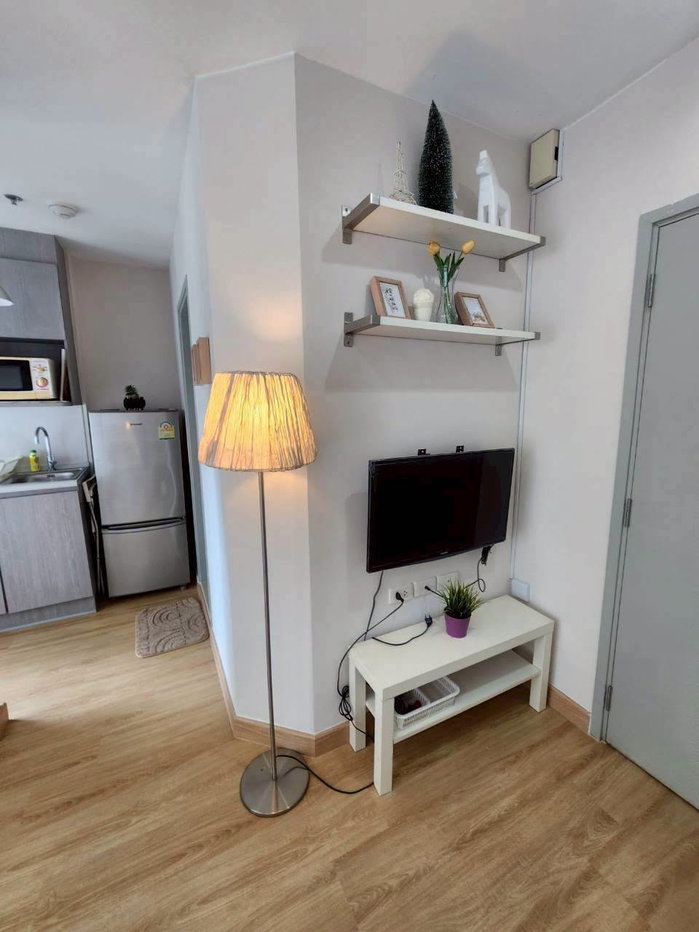 picture 🏡 IDEO Sathorn–Tha Phra for Rent  🚆 Near BTS Pho Nimit  💰 Rent: 10,000 THB/month  - 4/5