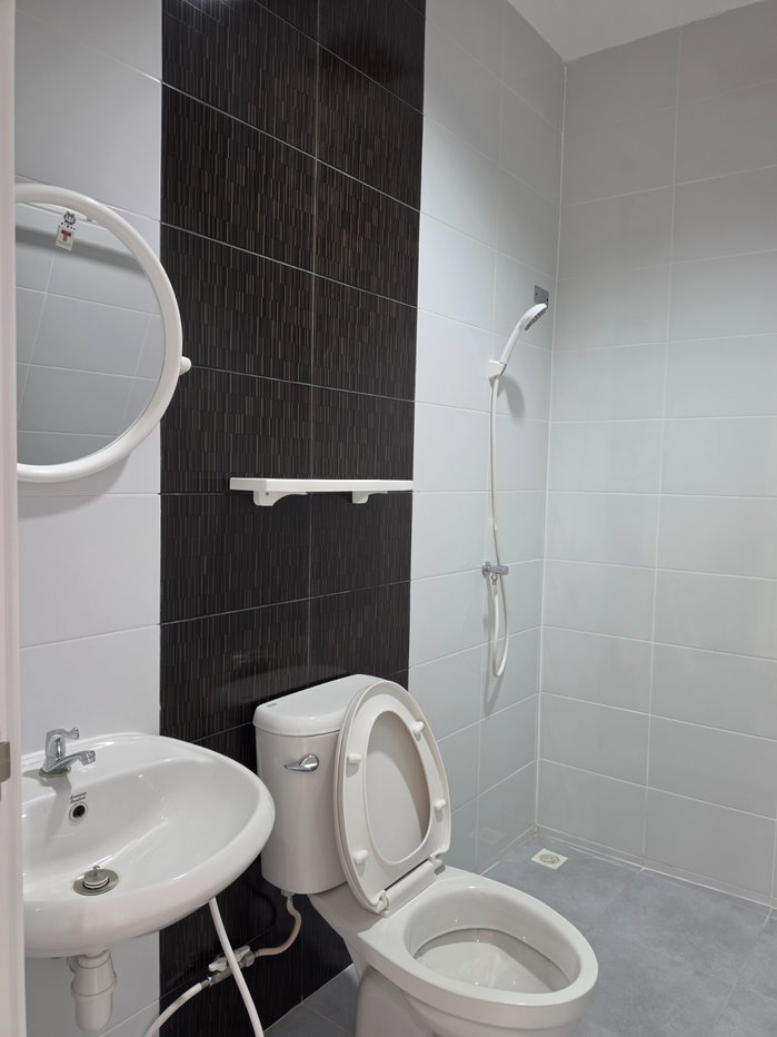 picture For Rent Commercial building 15,000 Bath - 12/14