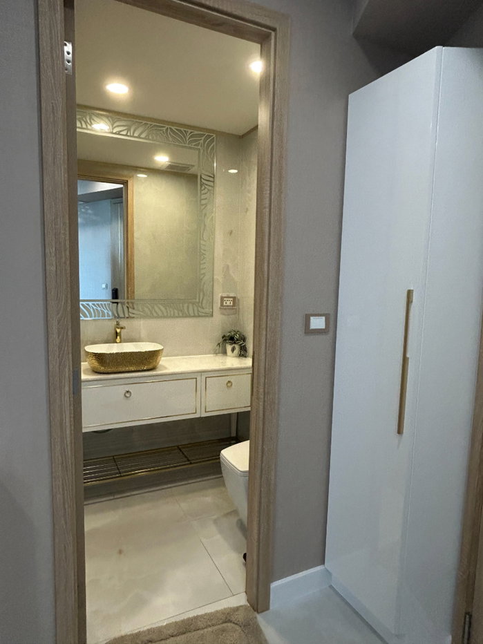 picture Luxury Beachfront Condo for Rent or Sale – Copacabana Beach Jomtien, Pattaya - 4/19