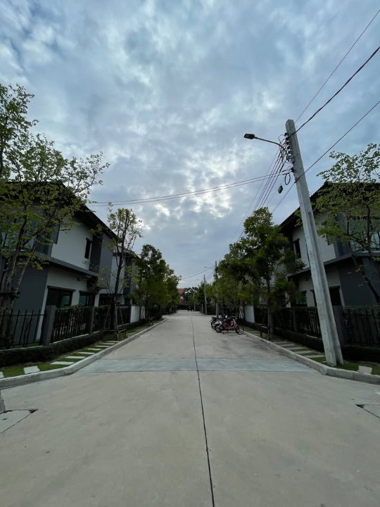 รูป 💥ขาย บ้านเดี่ยว 2 ชั้น  VENUE ID Rama 5 เวนิว ไอดี พระราม 5 บ้านสวยหลังริม แต่งครบพร้อมอยู่ ทำเลถนนนครอินทร์✅ ความเป็นส่วนตัวสูง - รูปที่ 33/36
