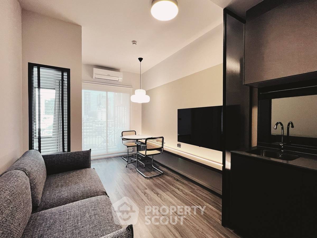 picture 1-BR Condo For Sale At Ideo Chula Samyan, 400m To MRT Sam Yan (ID 3153550) - 2/9