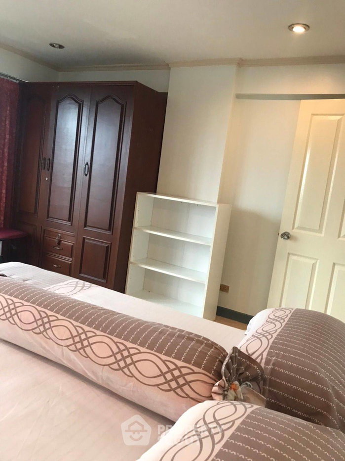 picture 2-BR Condo At Garden Place, Sam Sen Nok • 400m To MRT Ratchadaphisek (ID 900731) - 5/15