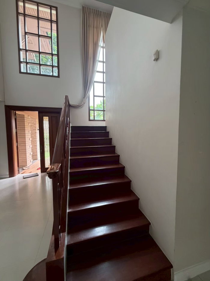 picture Narasiri Pattanakarn | Luxury Detached House | 4 Bedrooms | 350 Sq.m. - 6/11