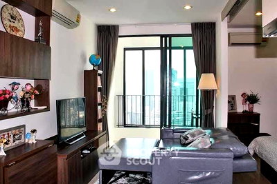 คอนโดให้เช่า : 1 ห้องนอน ชั้นสูง 30 35 ตร.ม. ที่ Ideo Q Chula Samyan ใกล้ MRT สามย่าน 400 ม. (ID 2863942)
