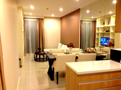 คอนโดให้เช่า : 🏙️ **ให้เช่า / For Rent | Villa Asoke** ✨ 🚆 **ใกล้ MRT เพชรบุรี** เดินทางสะดวก | **Available from 27 August**