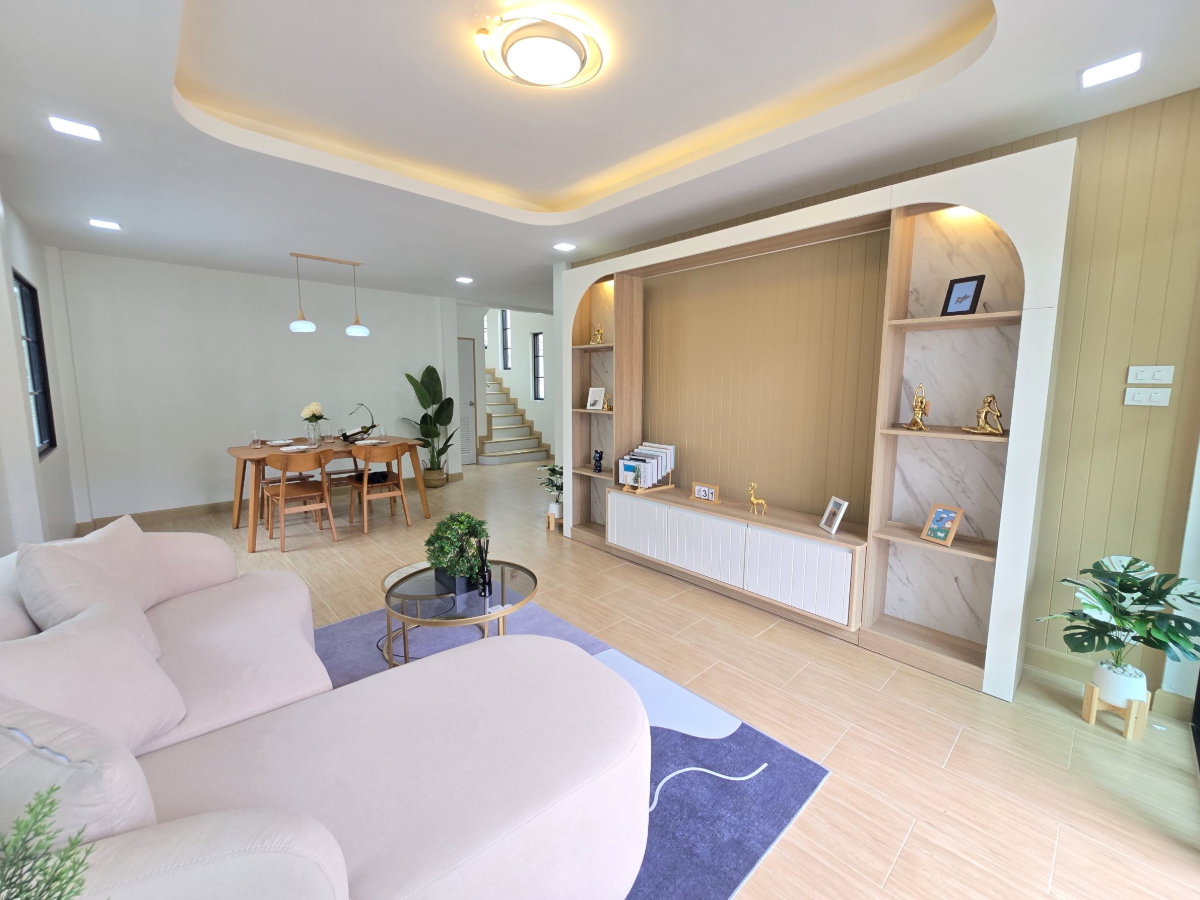 รูป บ้านเดี่ยว 2 ชั้น รีโนเวทใหม่ ตกแต่งสวยงาม หมู่บ้าน สัมมากร มีนบุรี 2" แต่งสวย โมเดิร์น มีมุมนั่งเล่น บรรยากาศร่มรื่น กว้างขวาง ใกล้รถไฟฟ้าสายสีชมพู - รูปที่ 18/40