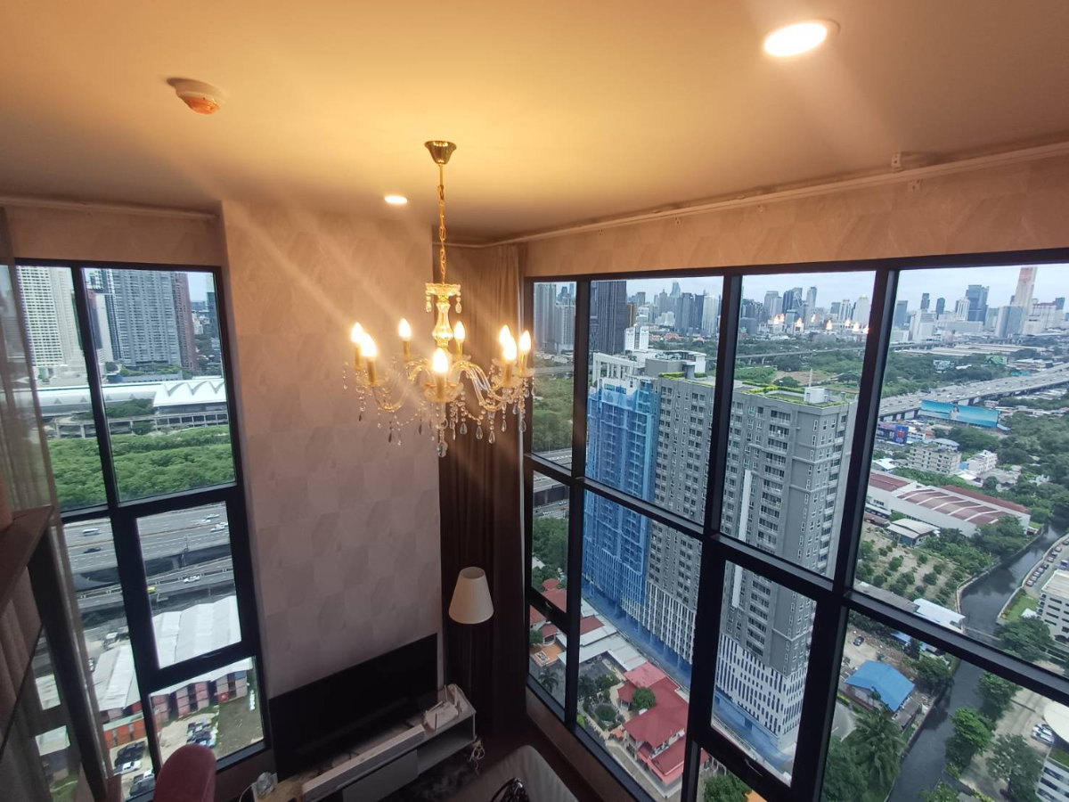 picture KnightsBridge Space - Rama 9 24th floor has a great view - 10/19