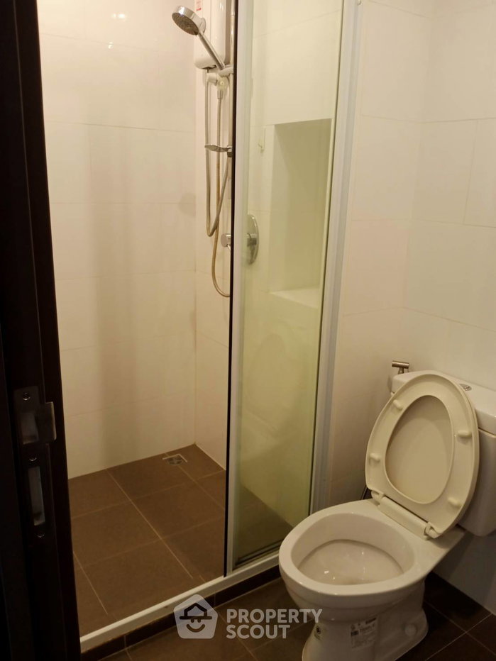 picture High-Floor 1-BR Condo At The Base Park East Sukhumvit 77, Near BTS On Nut (ID 2146083) - 5/10