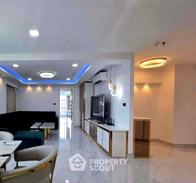 Condos for sale : 2-BR Condo For Sale At Supalai Prima Riva Rama 3 - Narathiwas, Near Chong Nonsi (ID 3150154)