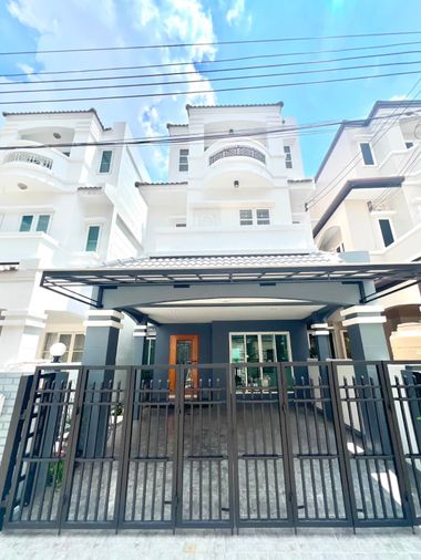 ขายทาวน์โฮม 4 ห้องนอน 25.2 ตร.ว. เศรณี ปาร์ค (วิภาวดี 60)