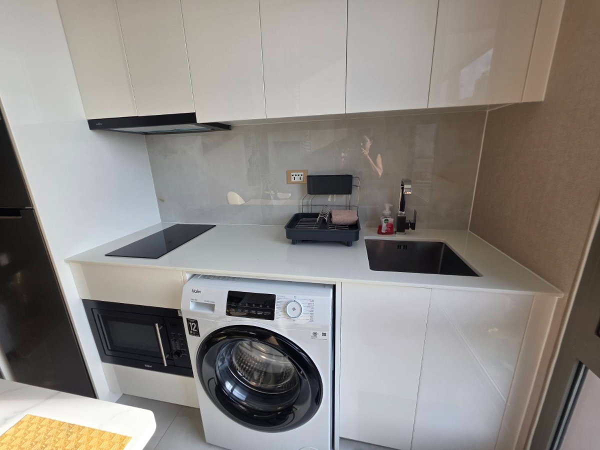 picture Luxury Beachfront Condo for Rent or Sale – Copacabana Beach Jomtien, Pattaya - 6/19