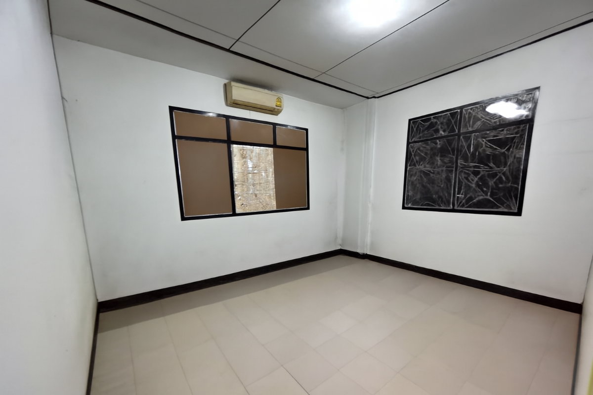 รูป บ้านเดี่ยว ห่างจากถนนใหญ่เพียง 300 เมตร - รูปที่ 4/9