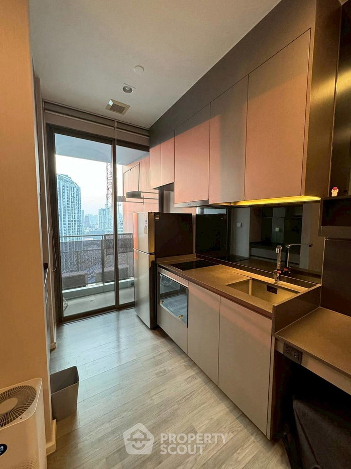 picture 1-BR Condo At The Room Sukhumvit 69, 100m to BTS Phra Khanong (ID 2475676) - 2/8