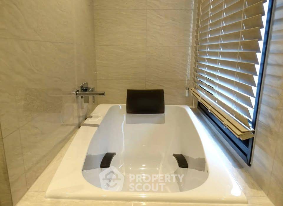 picture Pet-Friendly 2-BR Condo At Maru Ekkamai 2, BTS Ekkamai (ID 3121506) - 12/20