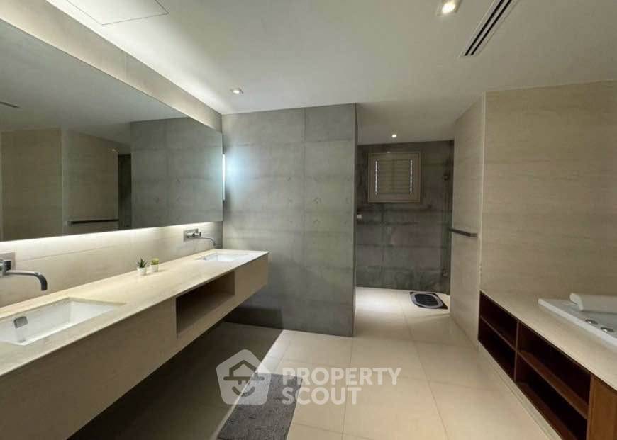 รูป ราคาเหมาะสม 3 ห้องนอน 265 ตร.ม. คอนโด The Crest Ruamrudee ใกล้ BTS เพลินจิต 90 ม. (ID 3150396) - รูปที่ 10/14