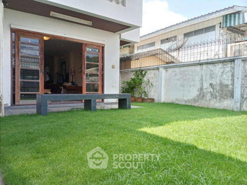 Pet-Friendly 5-BR House For Sale Near Chan Kasem Chatuchak (ID 3152719)